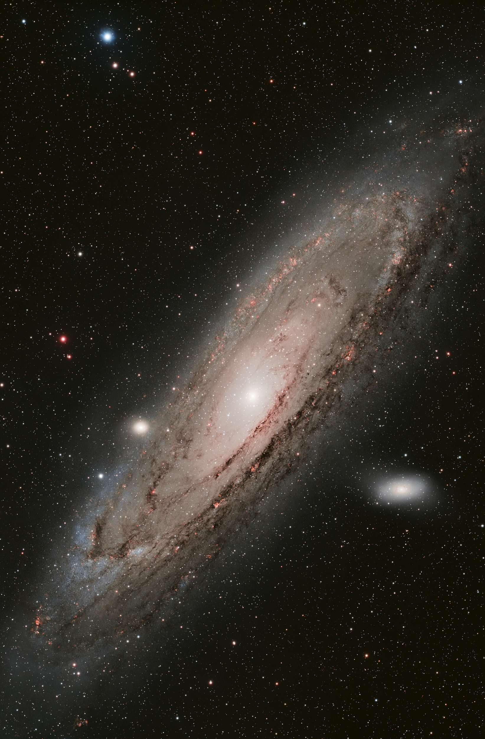Галактиката Андромеда (M31)