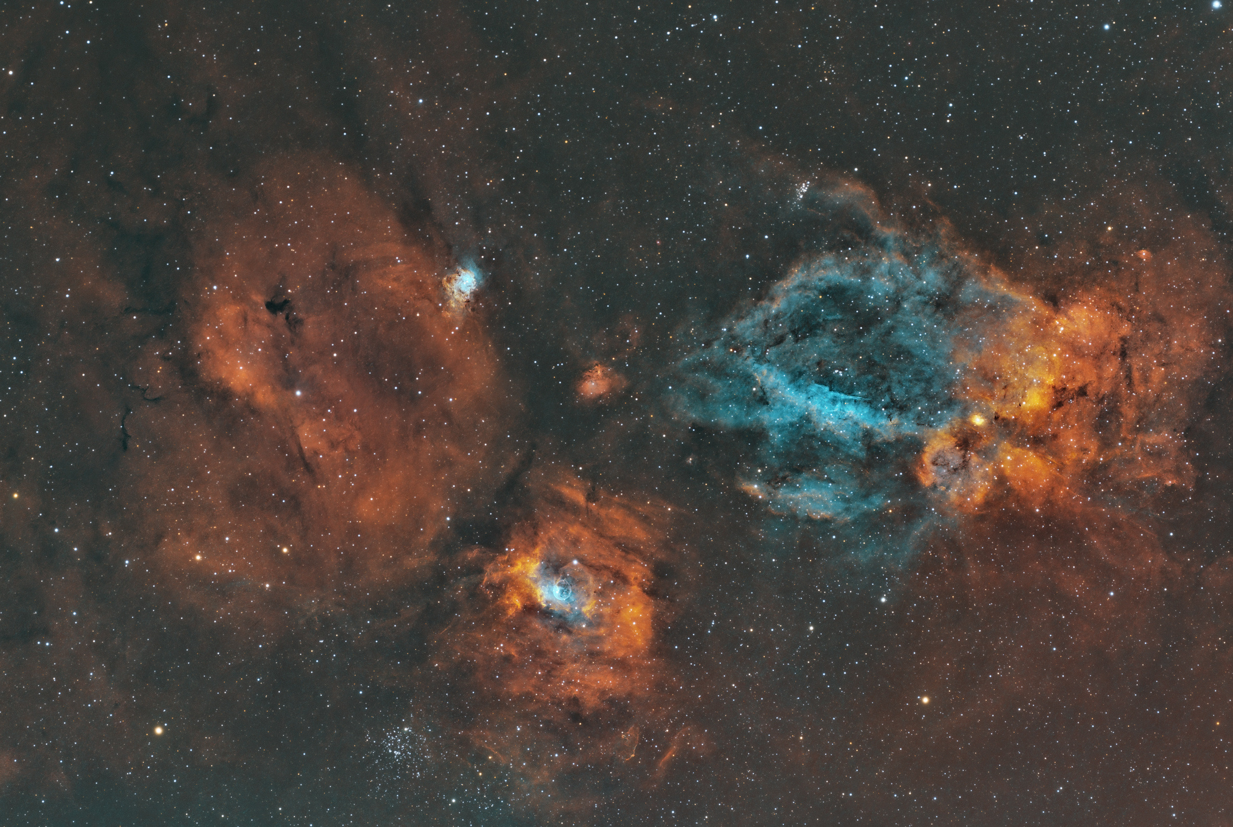 „Щипката на Омара“ (Sh2-157) и „Мехурчето“ (NGC 7635)
